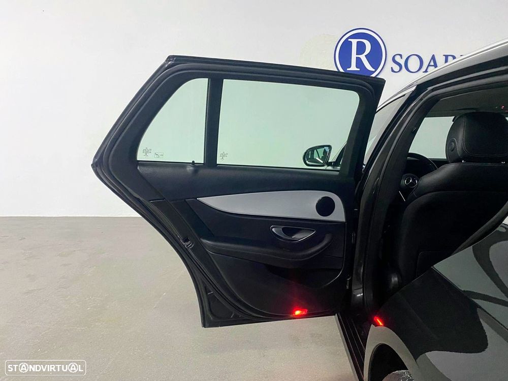 Mercedes-Benz E 300 de Exclusive Line 4Matic - 9