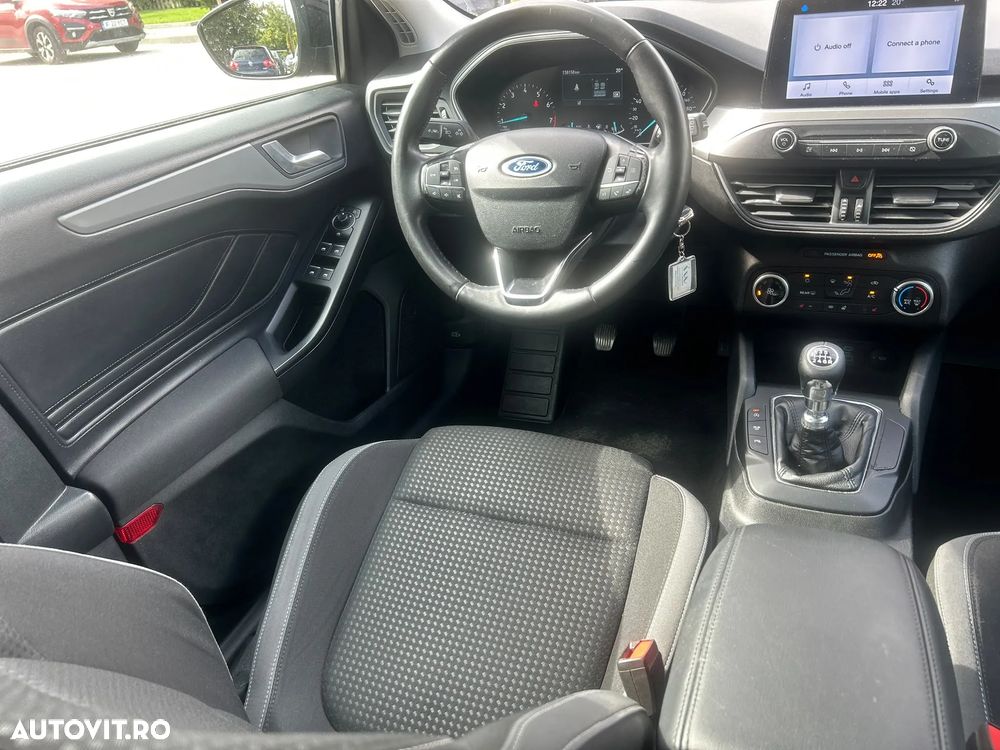 Ford Focus 1.0 EcoBoost Connected - 13