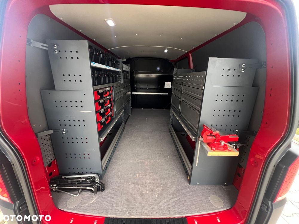 Volkswagen TRANSPORTER 2,0 TDI 59900 + VAT  L2 DŁUGI ZABUDOWA WARSZTATOWA WURTH - 27