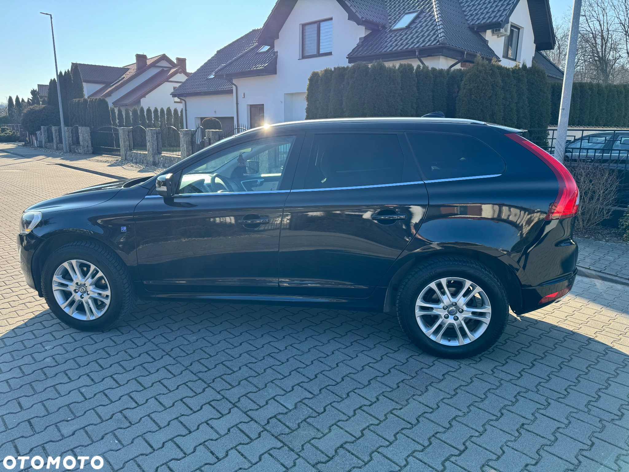 Volvo XC 60 D4 Drive-E Ocean Race - 4