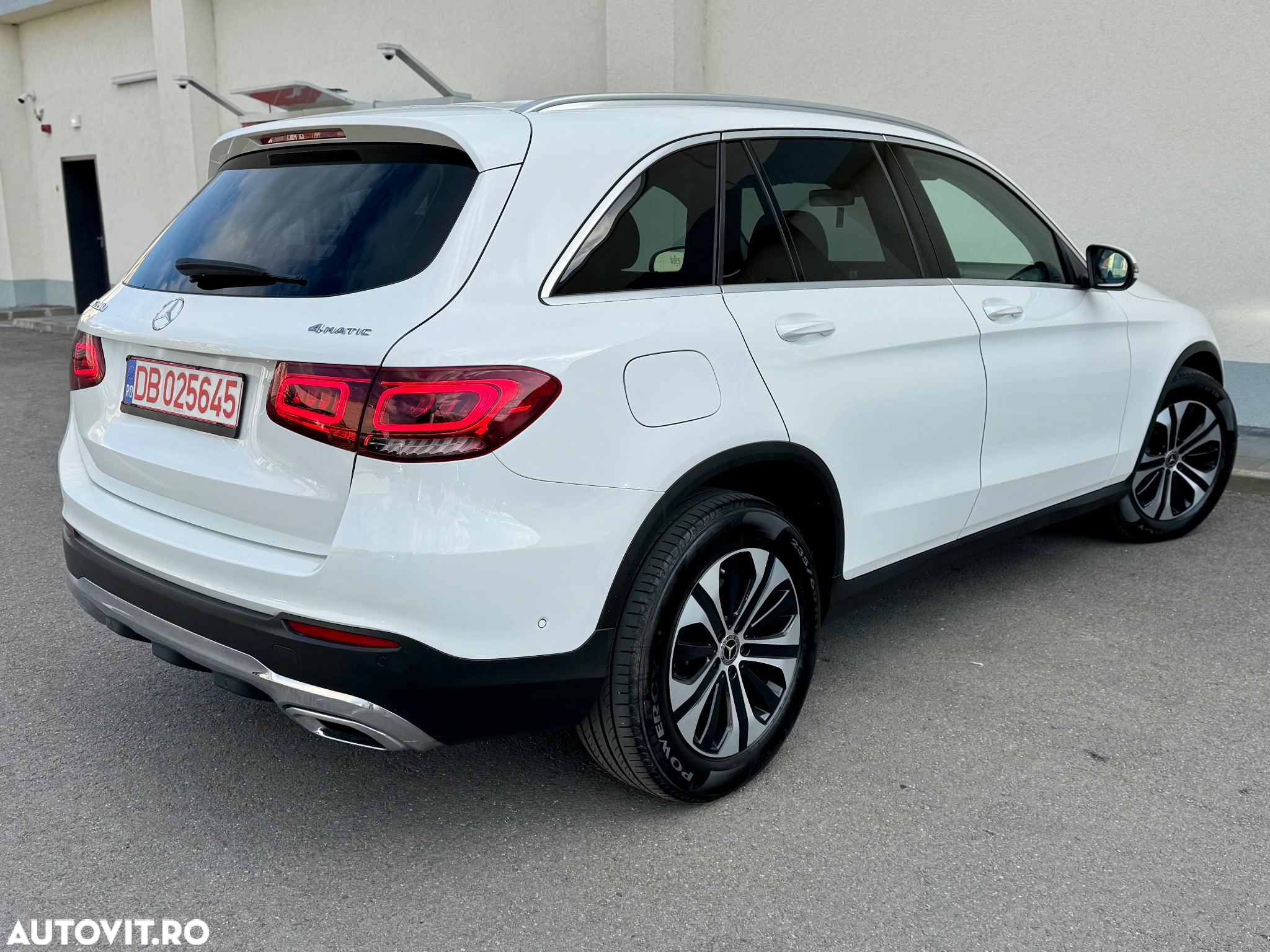 Mercedes-Benz GLC 220 d 4MATIC - 4