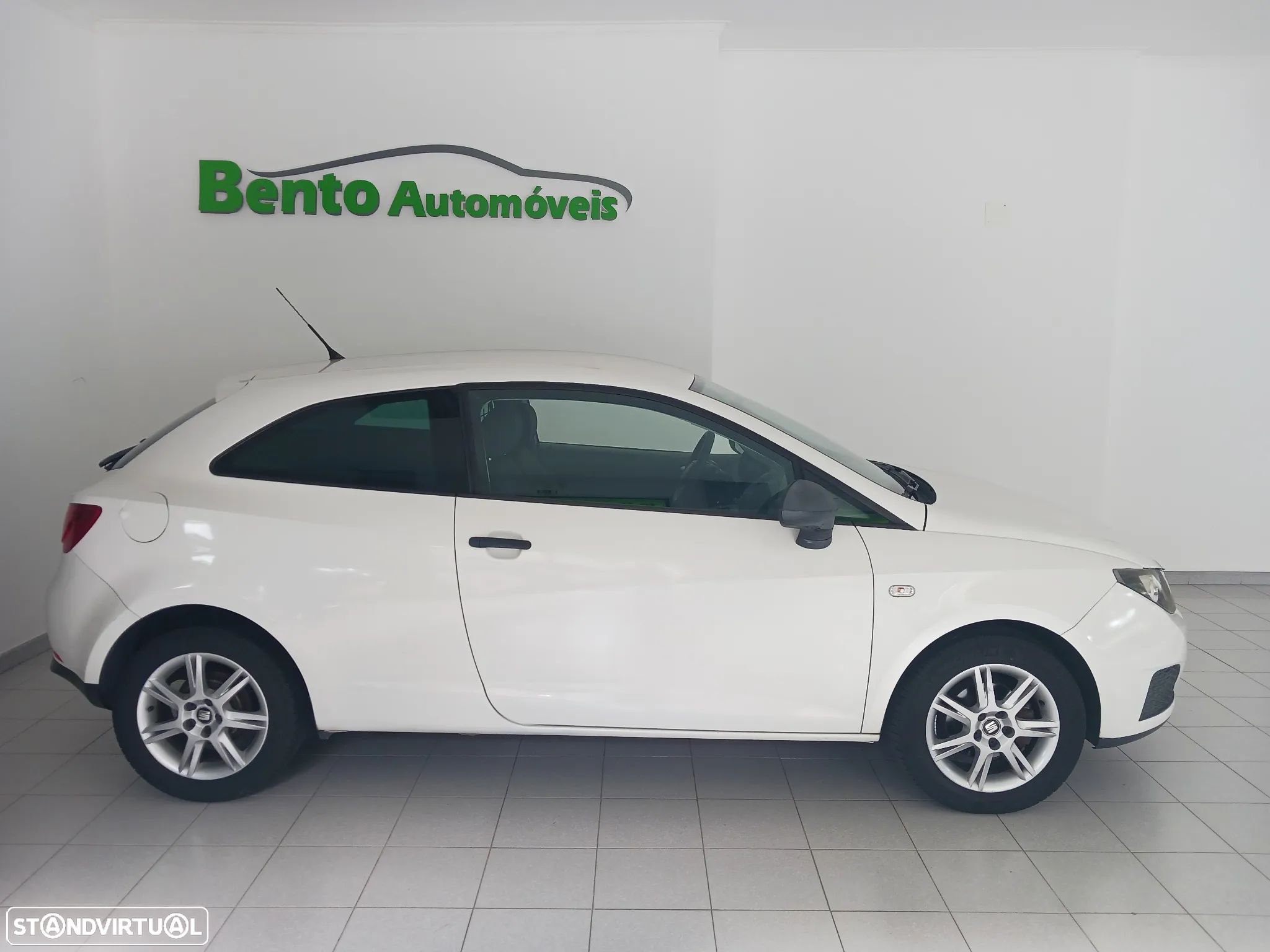 Seat 1.4 TDi Business JLL - 1