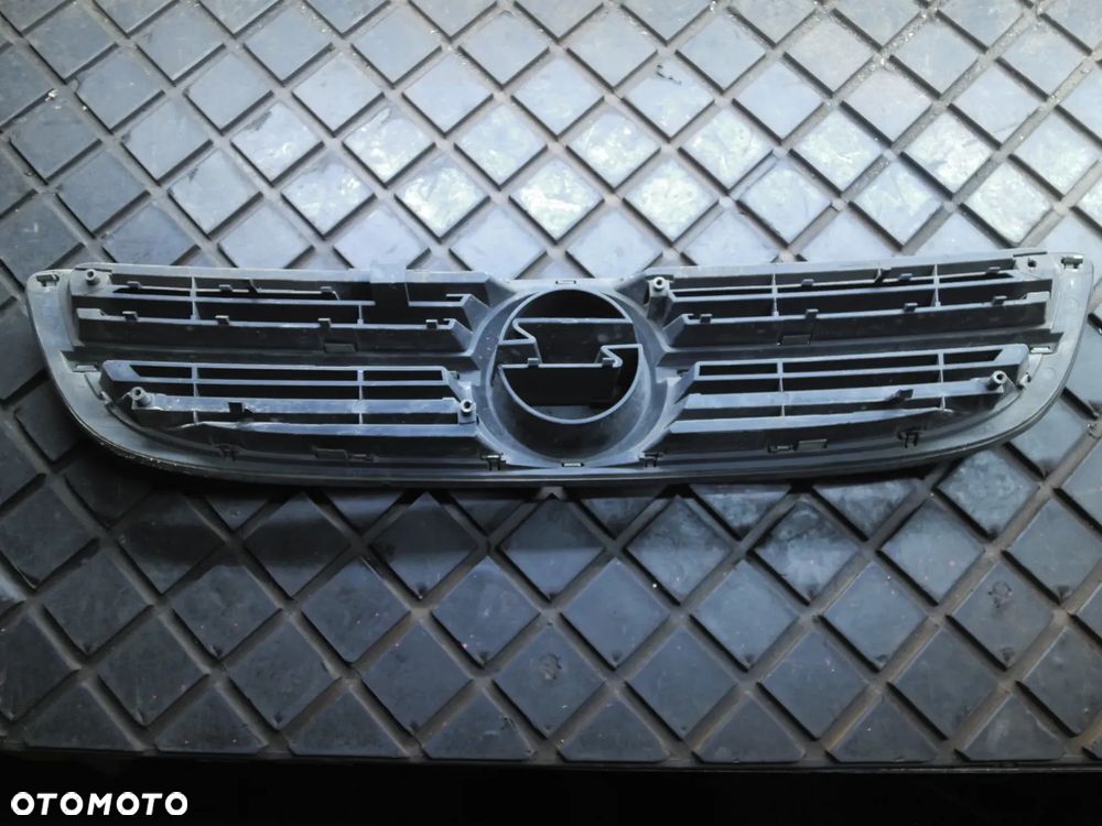 OPEL ZAFIRA A LIFT ATRAPA CHŁODNICY GRILL 24453538 - 2