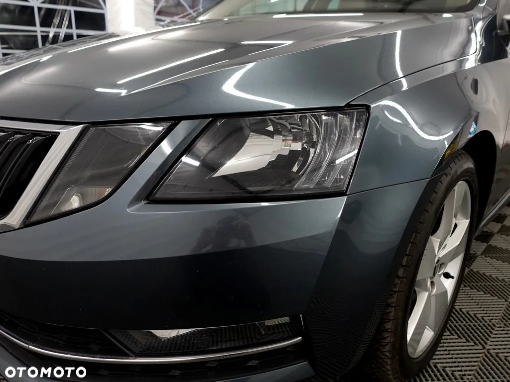 Skoda Octavia 2.0 TDI Elegance DSG - 30