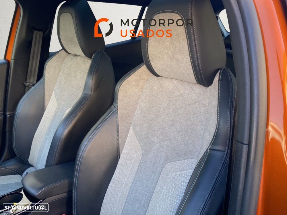 Peugeot e-2008 50 kWh GT Pack - 9