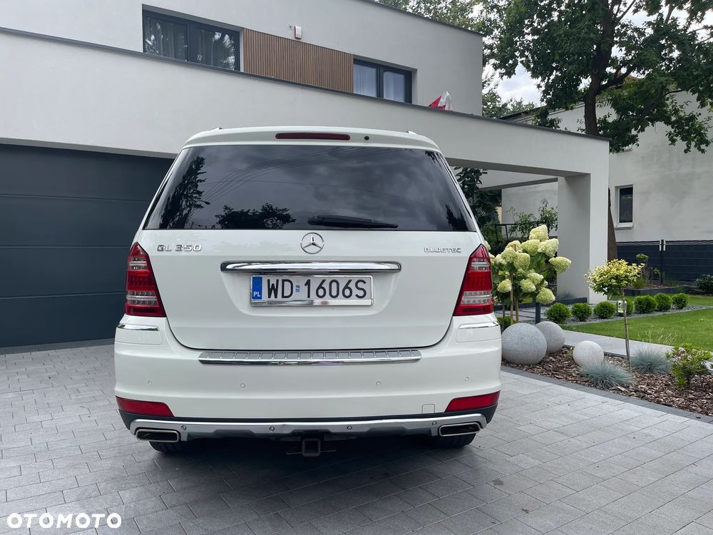 Mercedes-Benz GL - 14