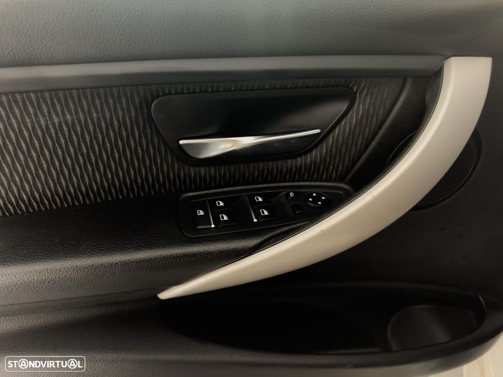 BMW 318 d Touring Advantage - 14