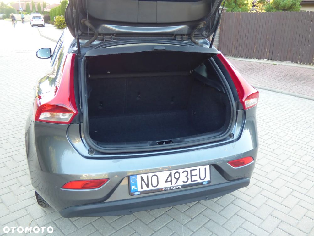 Volvo V40 D2 You - 8