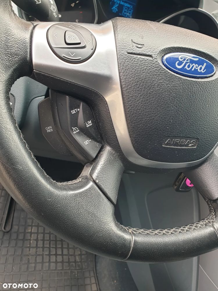 Ford Grand C-MAX - 24