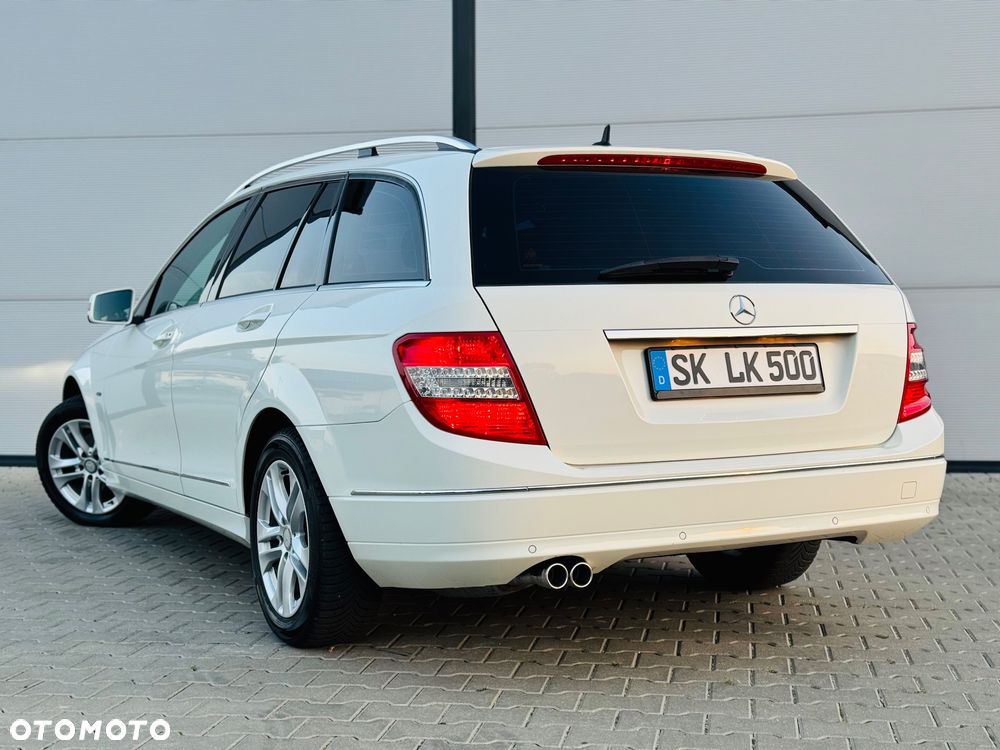Mercedes-Benz Klasa C 180 T Kompressor Automatik BlueEFFICIENCY Special Edition - 34