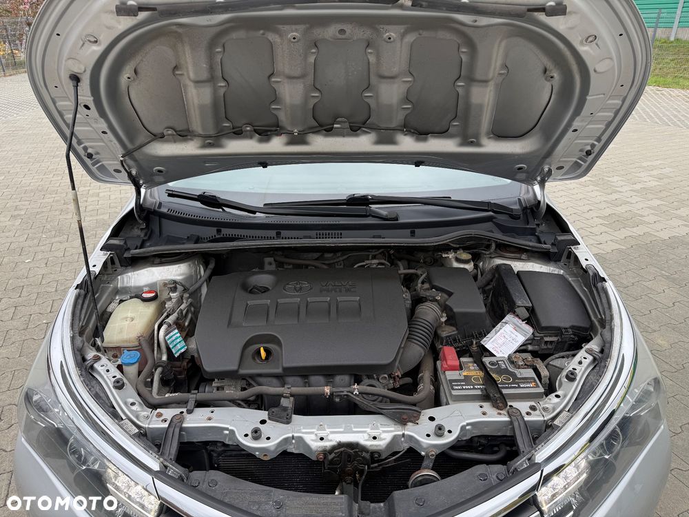 Toyota Corolla 1.6 Premium - 32