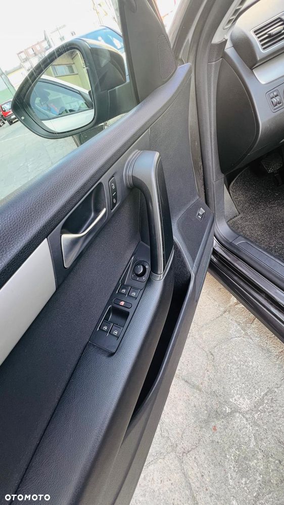 Volkswagen Passat 2.0 TDI Comfortline DSG - 15