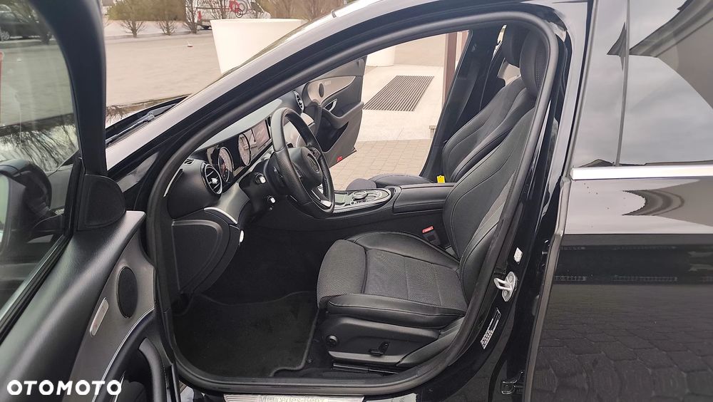 Mercedes-Benz Klasa E 220 d Business Edition 9G-TRONIC - 6