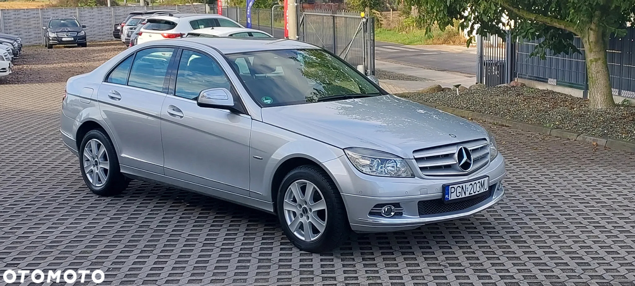 Mercedes-Benz Klasa C - 32