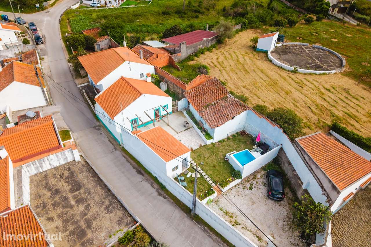 Moradia T2 +1 Renovada em Famalicão da Nazaré - Grande imagem: 3/40