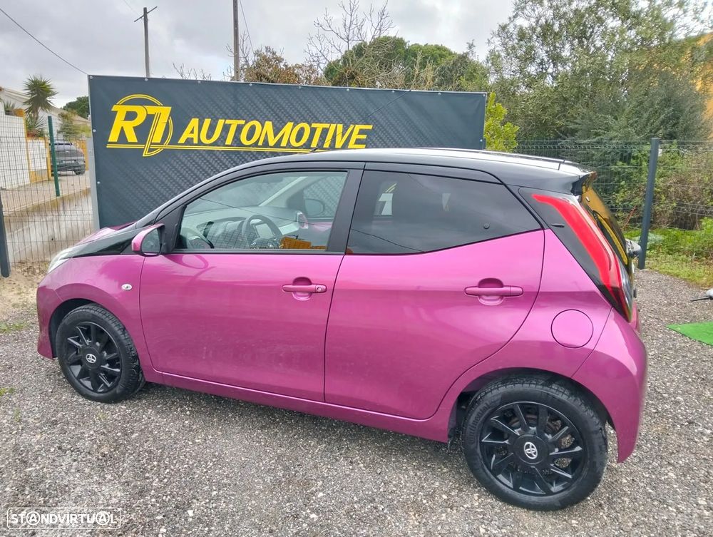 Toyota Aygo 1.0 X-Cite - 2