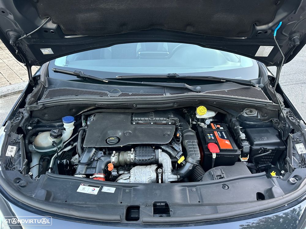 Peugeot 2008 1.6 BlueHDi Style - 53