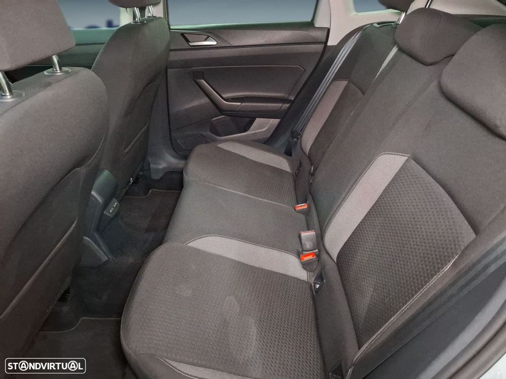 VW Taigo 1.0 TSI Urban - 14