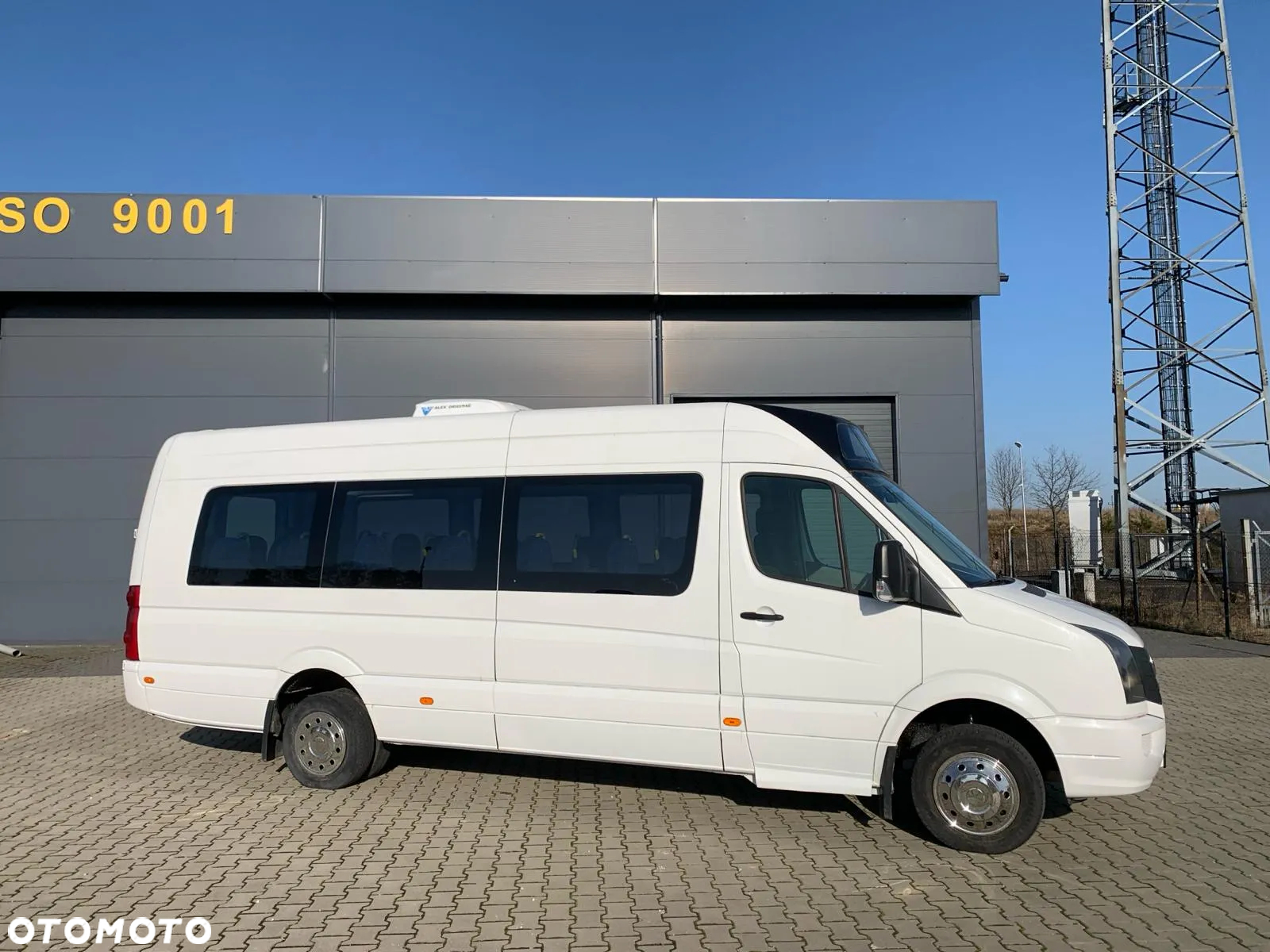 Volkswagen Crafter - 24 Miejsca - 10