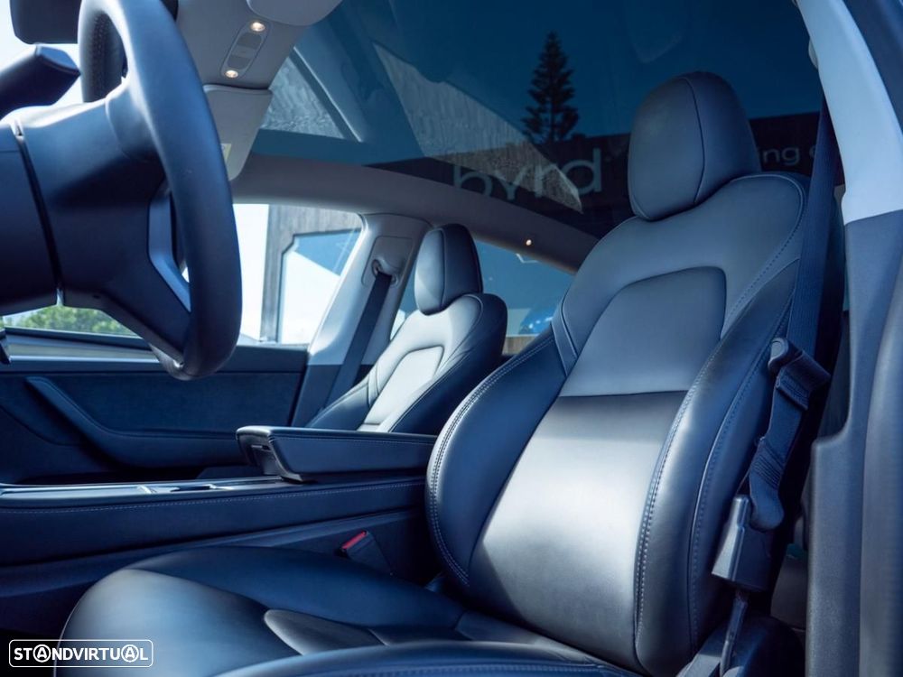 Tesla Model Y Standard - 27