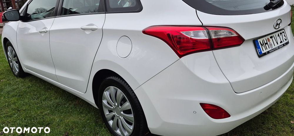 Hyundai i30 i30cw 1.6 CRDi blue Classic - 13