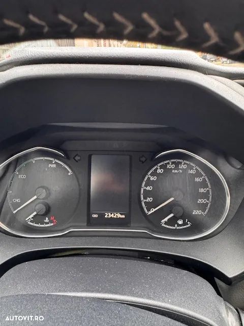 Toyota Yaris 1.5 VVT-i HSD Luna - 2