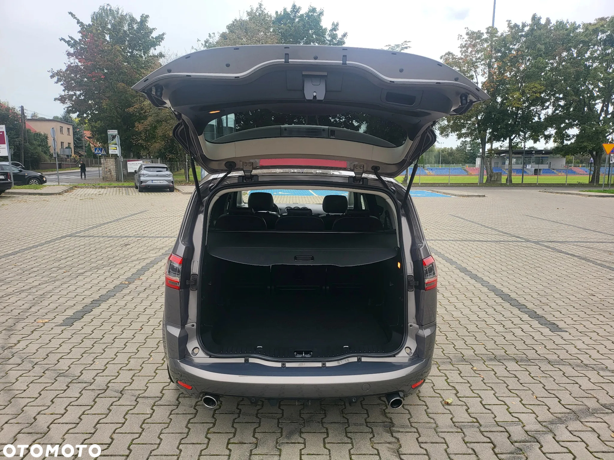 Ford S-Max 2.0 EcoBoost ST-Line - 11