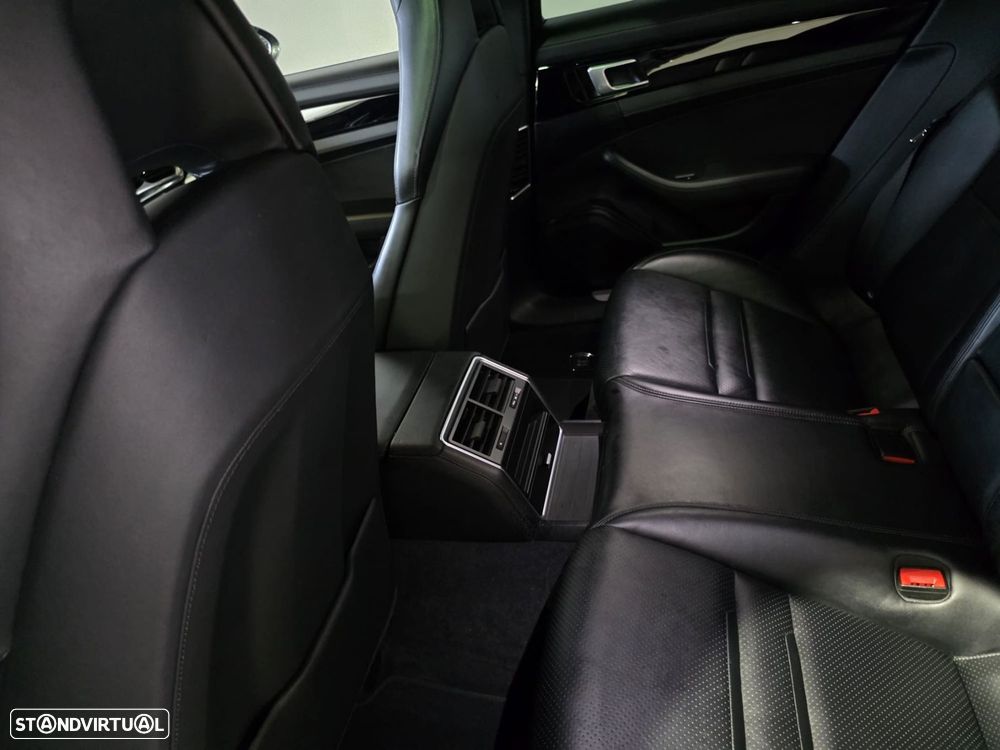 Porsche Panamera 4 E-Hybrid Executive - 20