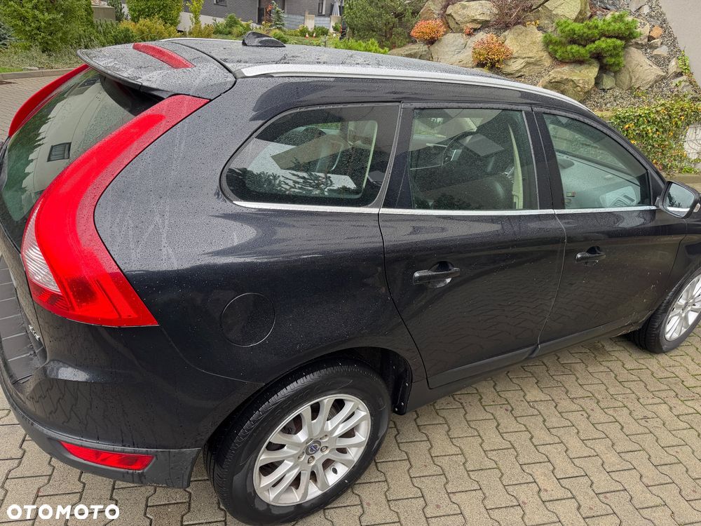 Volvo XC 60 - 4