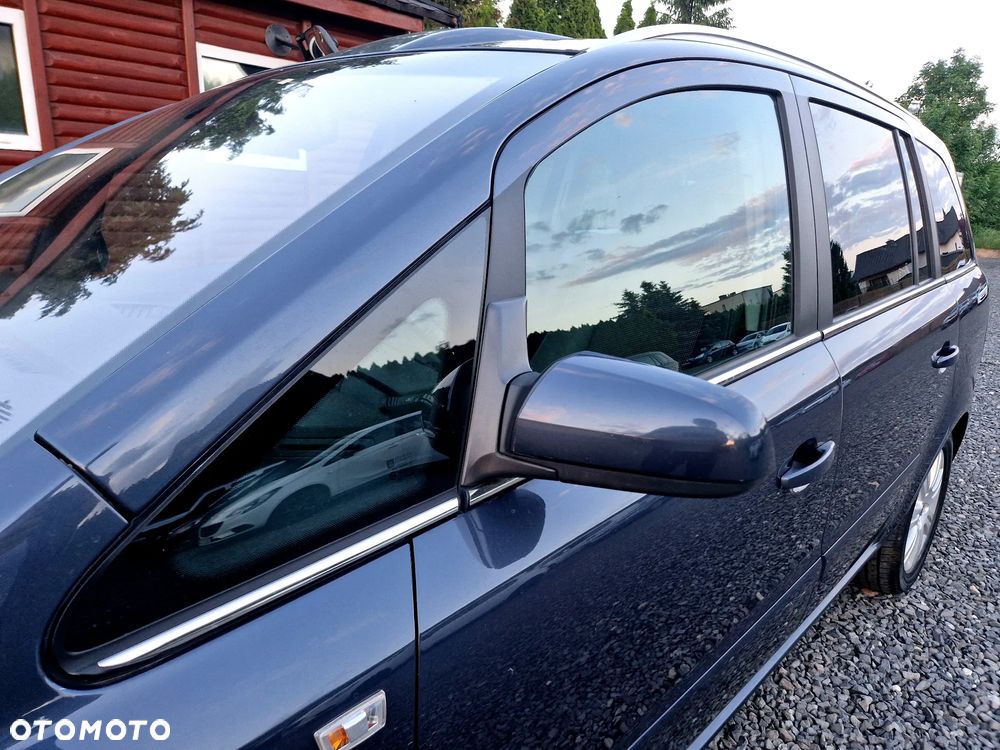 Opel Zafira 1.9 CDTI Navi - 35