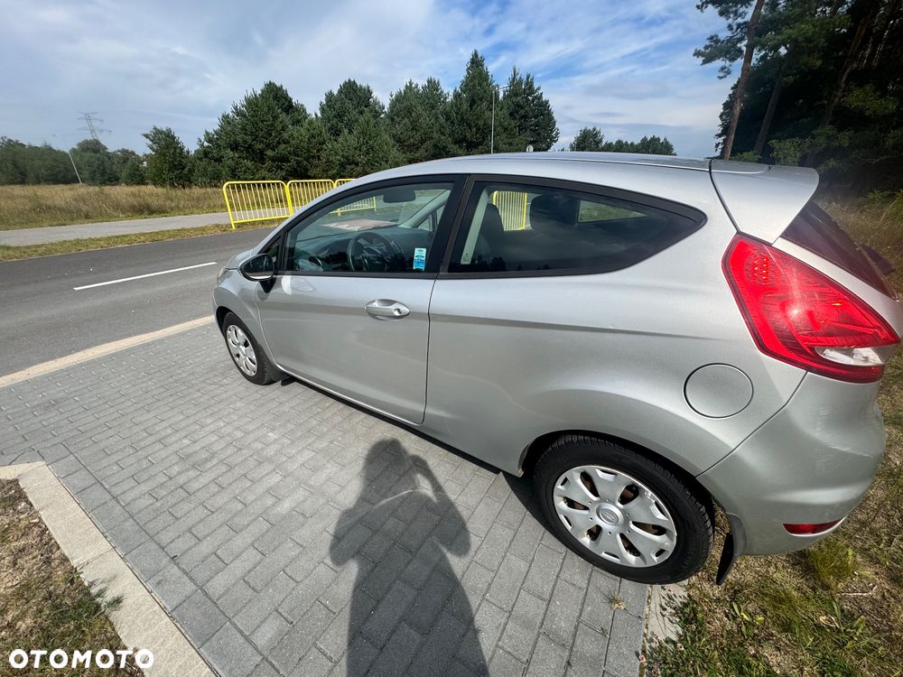 Ford Fiesta - 11