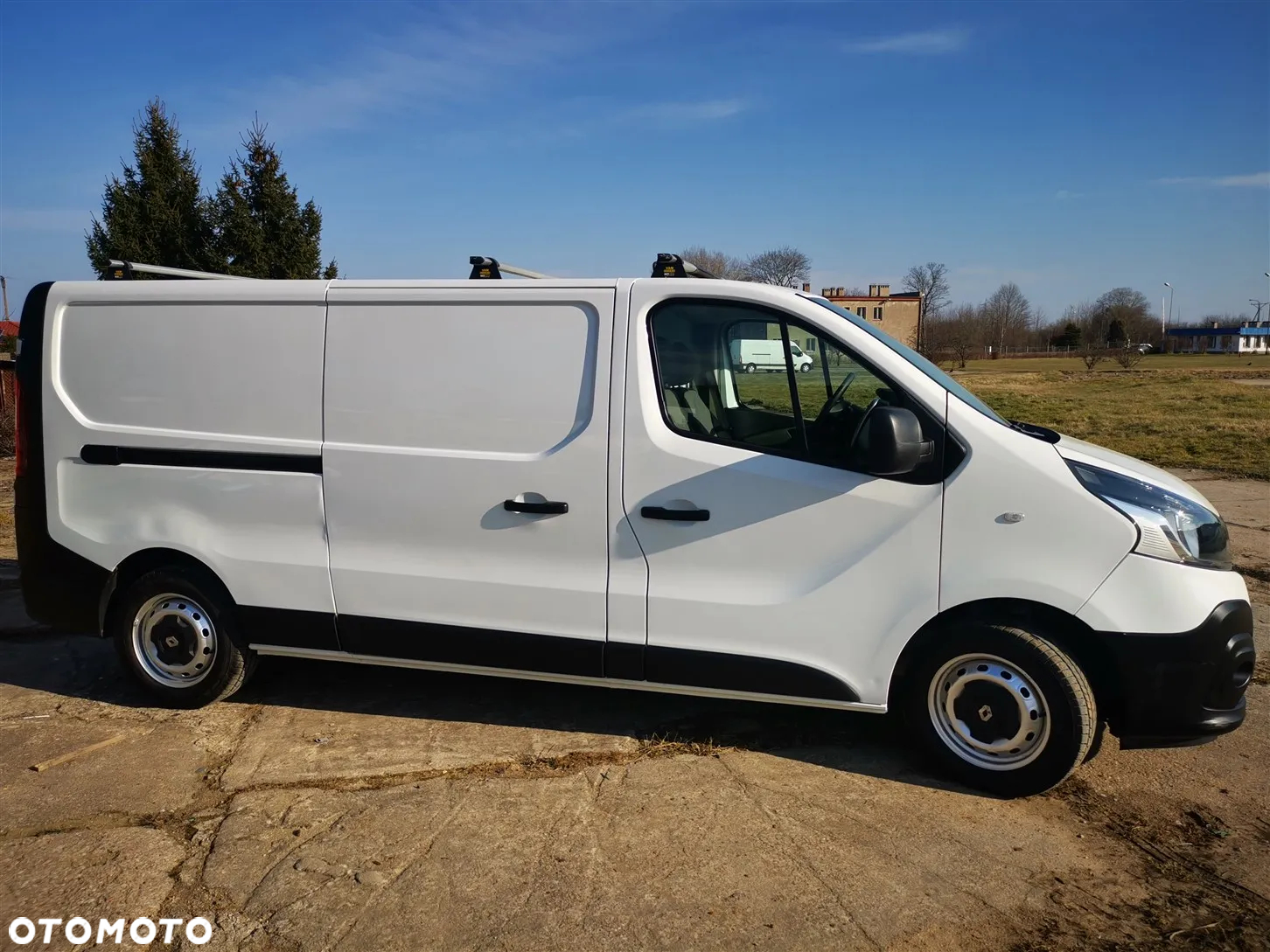 Renault Trafic - 11