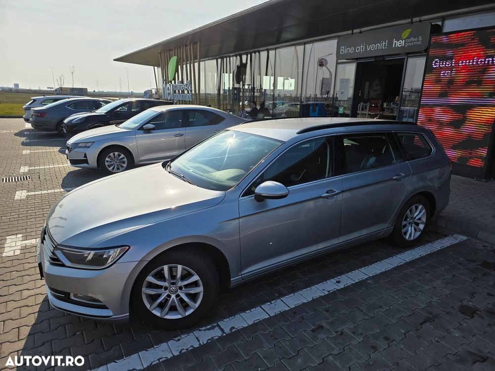 Volkswagen Passat 2.0 TDI DSG Comfortline - 1