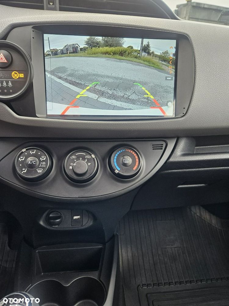 Toyota Yaris - 9
