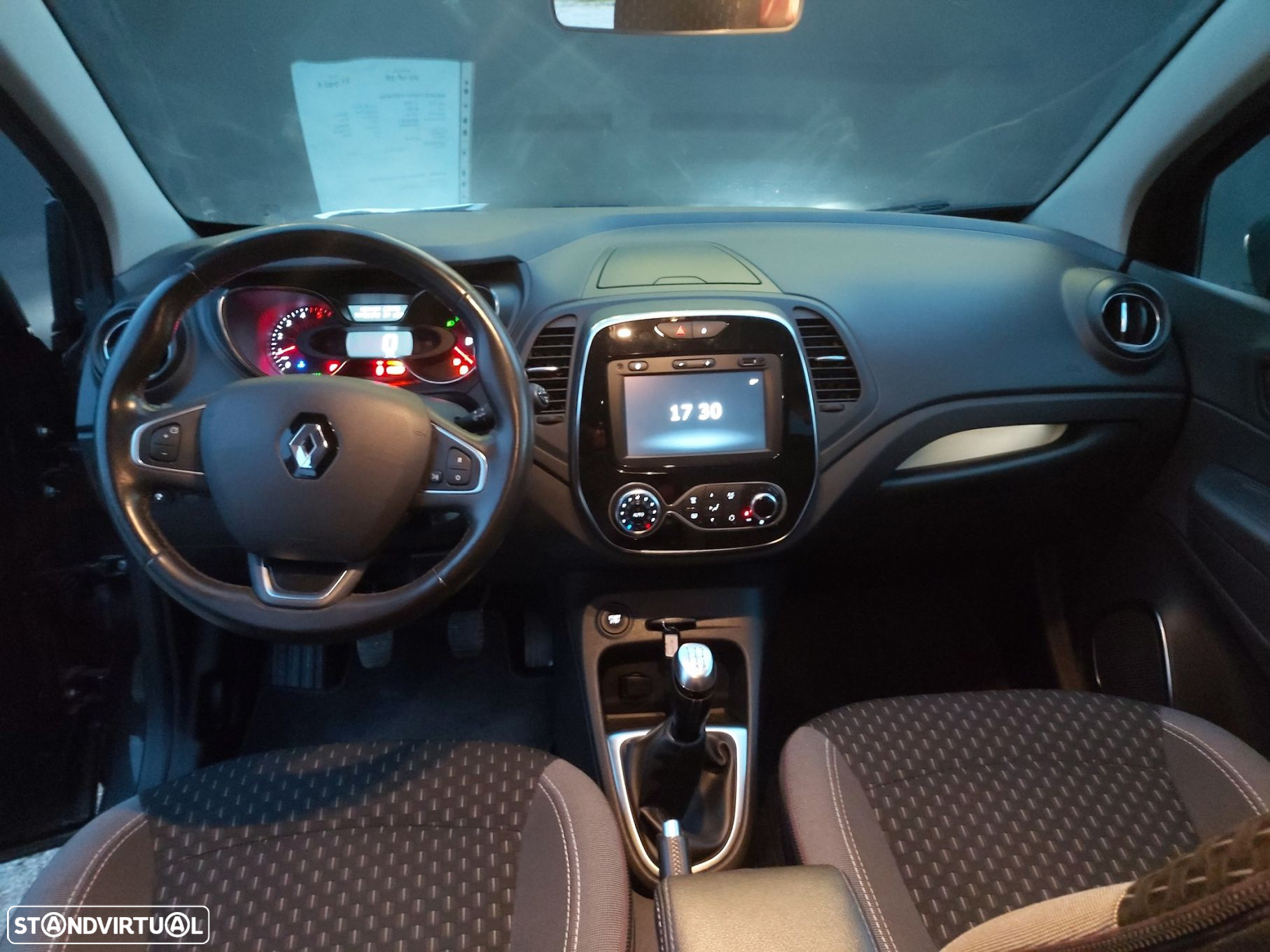 Renault Captur - 8