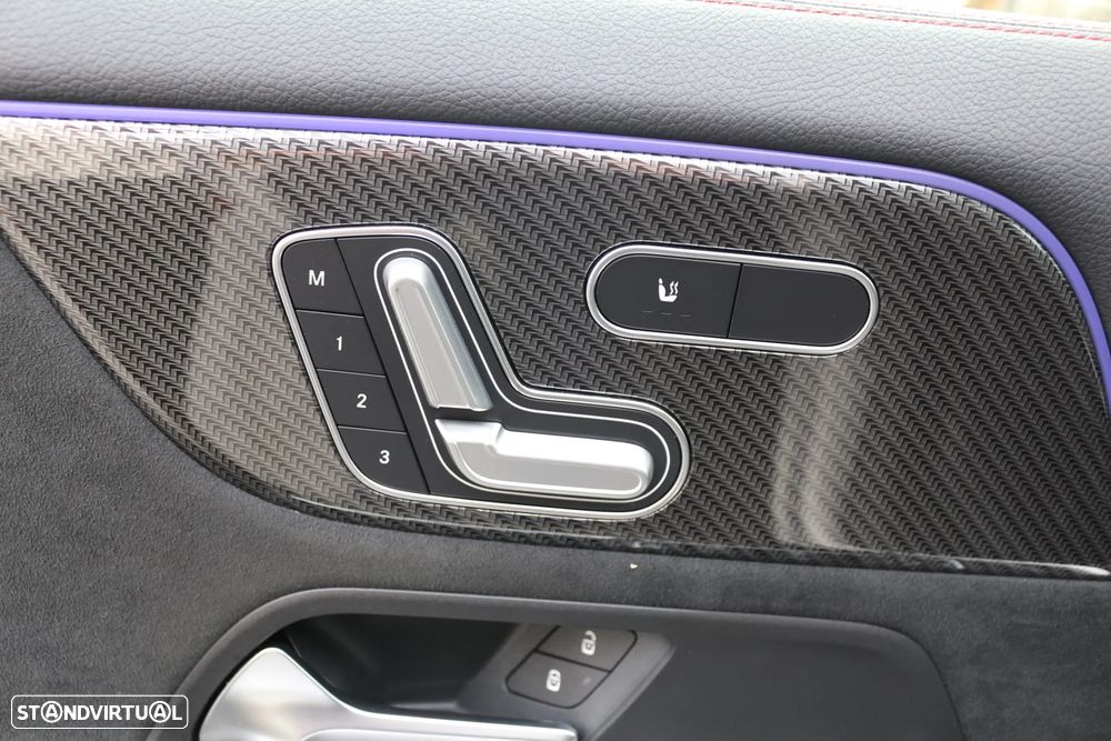 Mercedes-Benz GLA 250 e AMG Line - 22