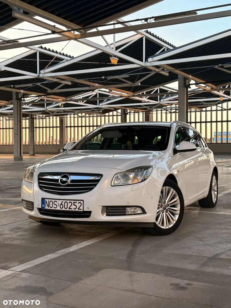 Opel Insignia 2.0 CDTI Sports Tourer 4x4 Automatik Edition - 1