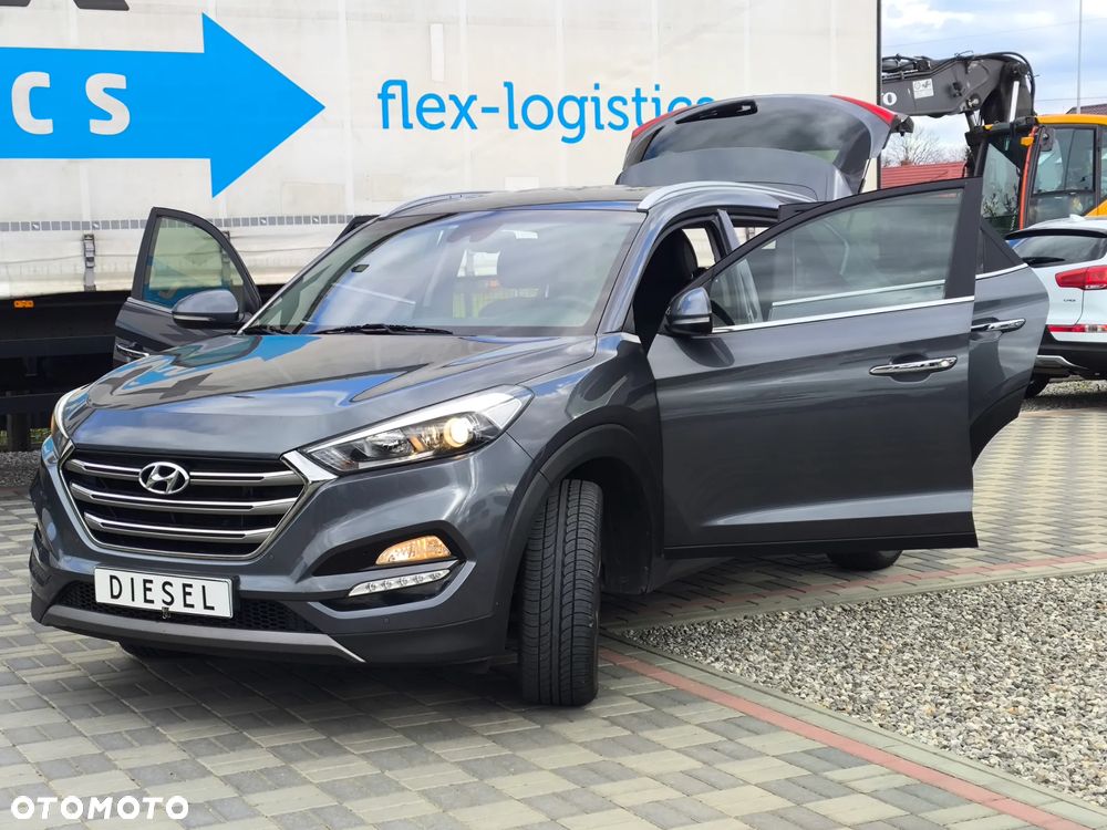 Hyundai Tucson 1.7 CRDI BlueDrive Style 2WD - 15