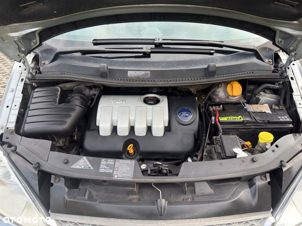 Ford Galaxy 1.9 TDI Ghia - 19