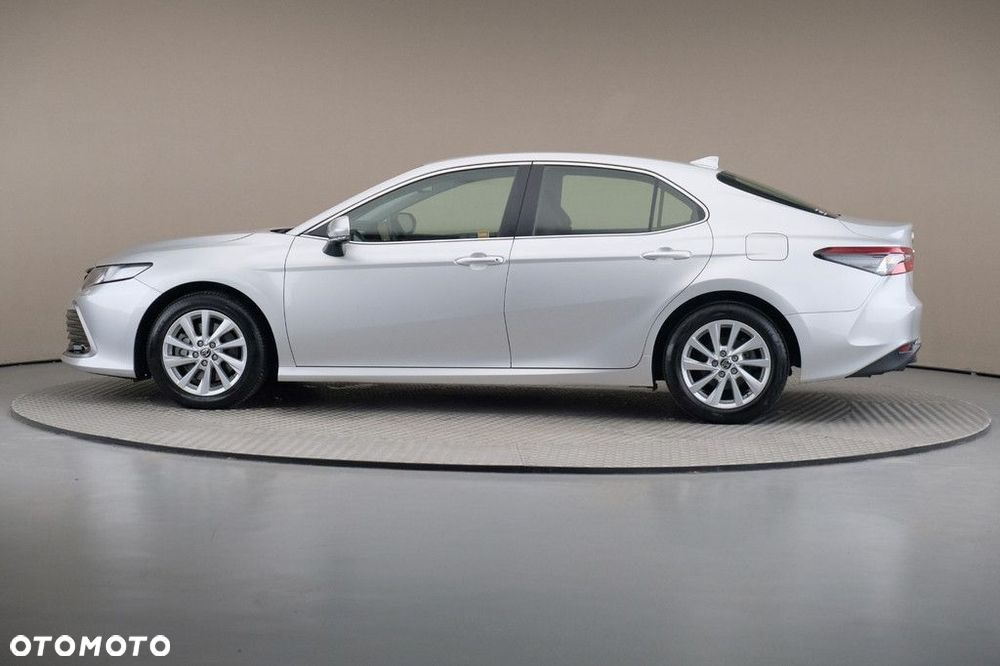 Toyota Camry 2.5 Hybrid Comfort CVT - 4