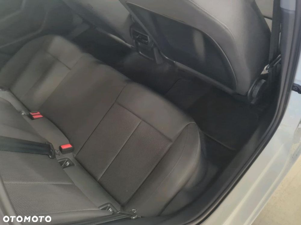 Audi A3 Sportback 35 TFSI S tronic - 18