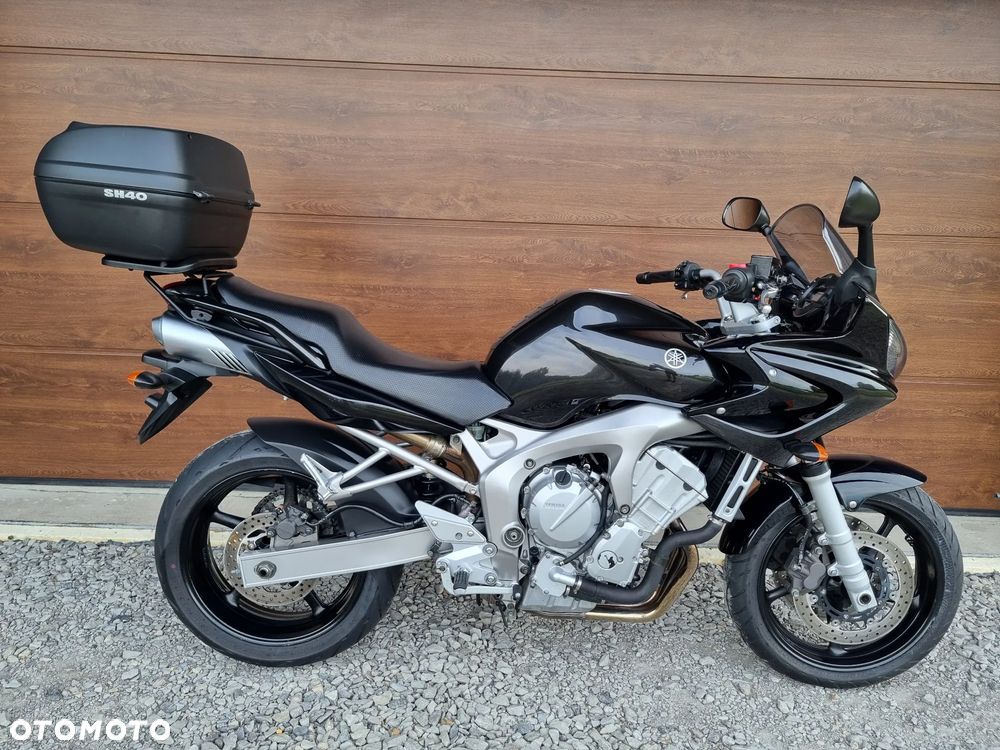 Yamaha FZ - 7