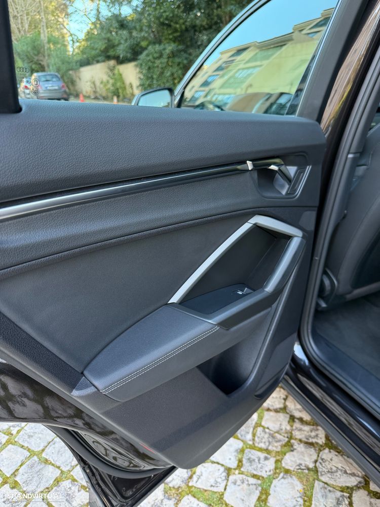 Audi Q3 45 TFSIe S tronic S line - 13