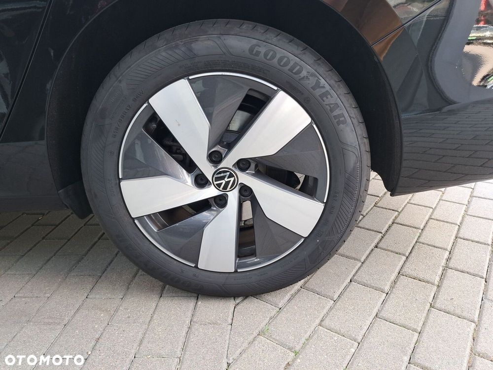 Volkswagen Passat - 18