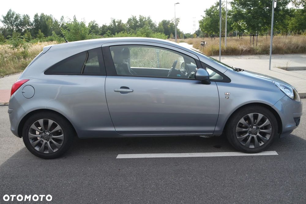 Opel Corsa 1.2 16V - 4