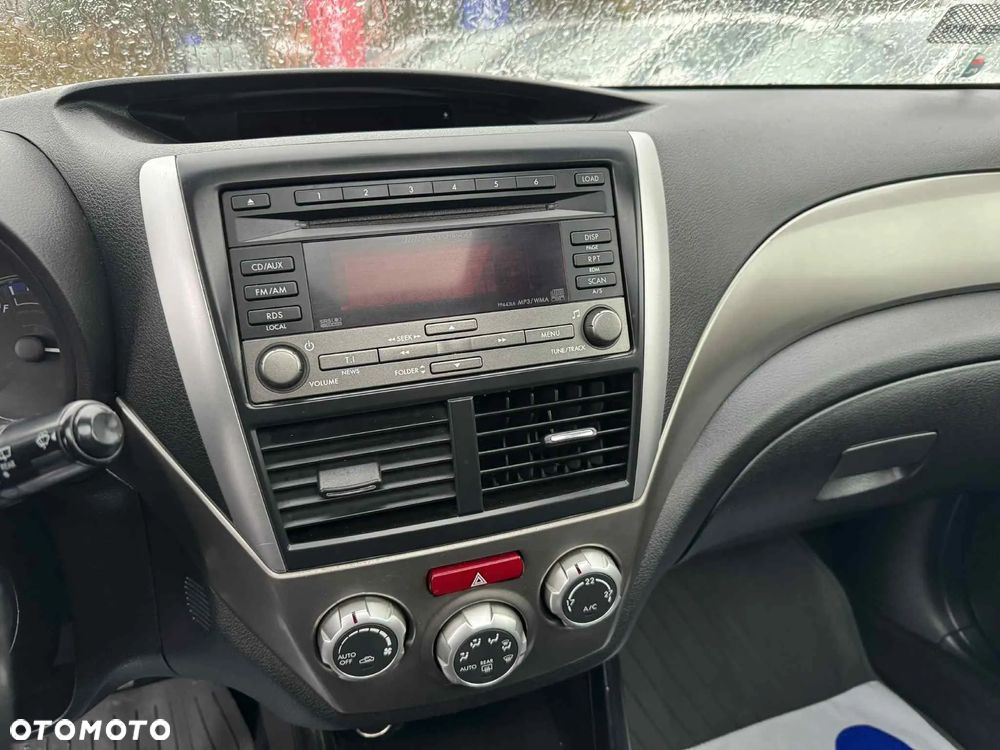 Subaru Forester 2.0D XA 000 Euro5 - 11