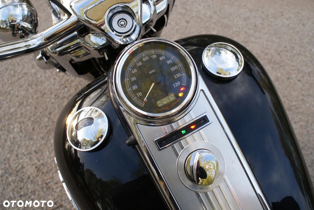 Harley-Davidson Touring Road King - 8
