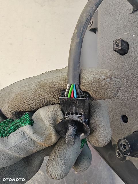 Renault Master IV Lusterko 9 pin - 4