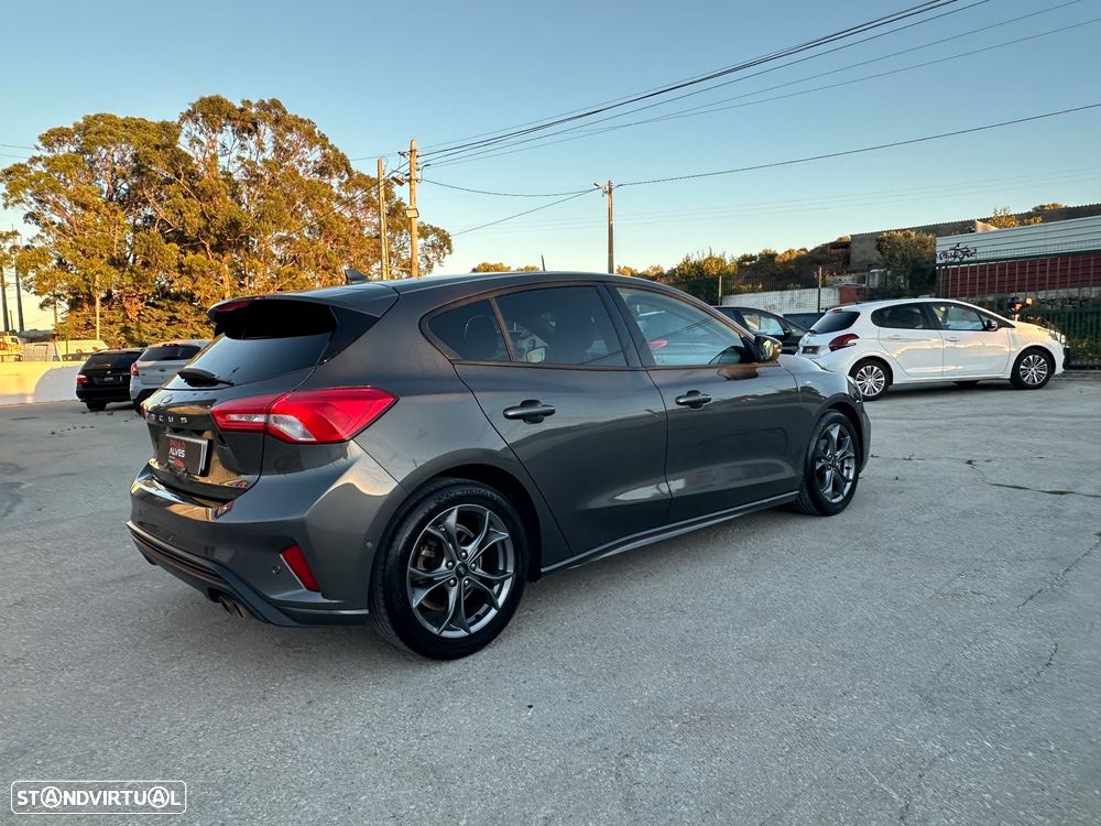 Ford Focus 1.0 EcoBoost MHEV ST-Line - 4