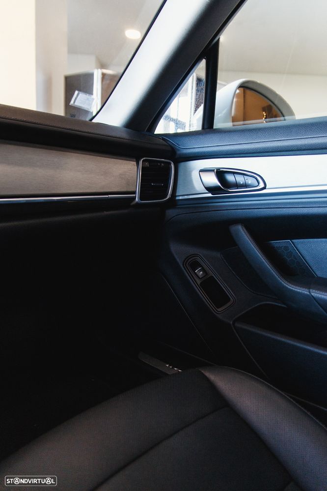 Porsche Panamera Standard - 16